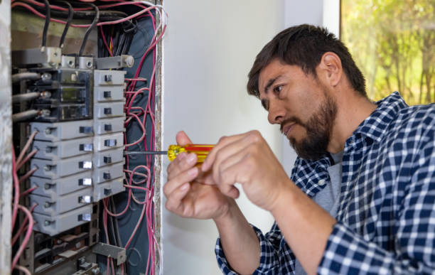 Best Emergency Electrical Repair  in Plantsville, CT